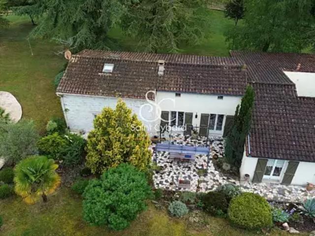 Voeuil et Giget 16400 Achat / Vente maison 6 pièces t6 terrasse