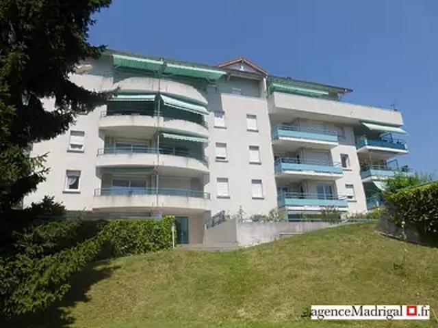 Voiron 38500 Achat / Vente appartement 4 pièces t4 terrasse parking