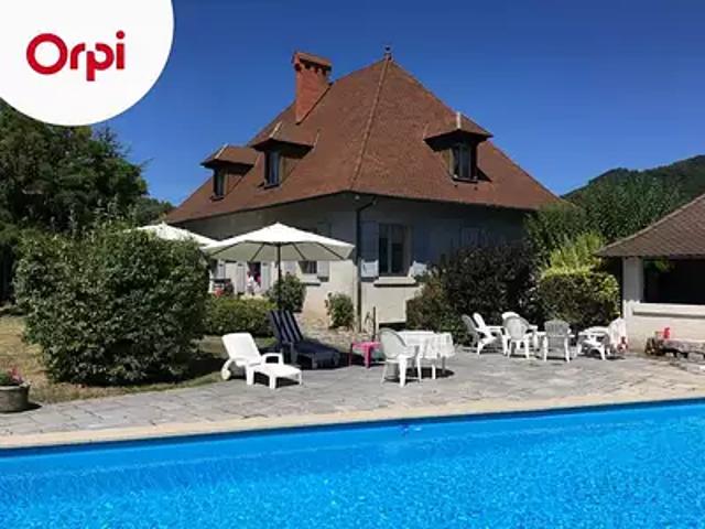 Voiron 38500 Achat / Vente maison 7 pièces t7 piscine terrasse