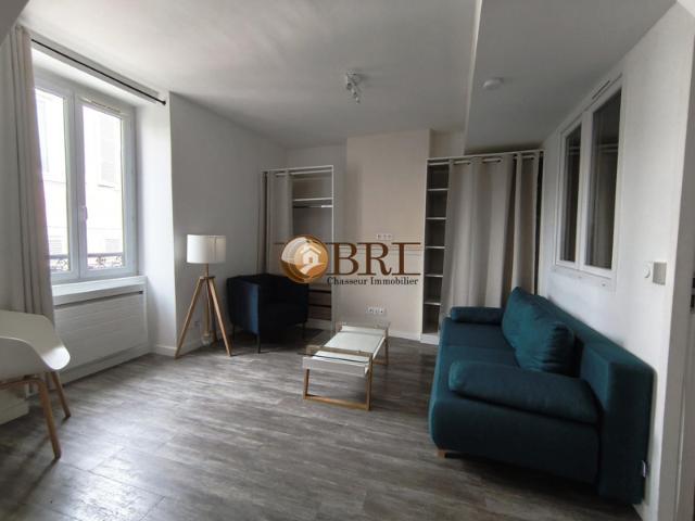 VOIRON, appartement T2bis meublé