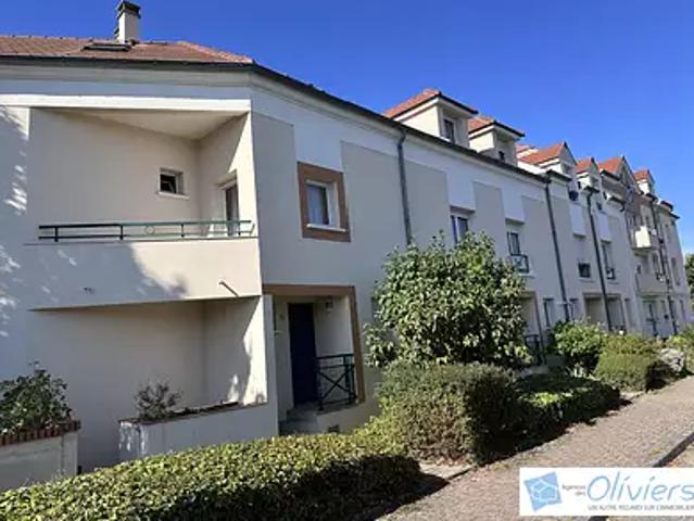 Voisins le Bretonneux 78960 Achat / Vente appartement 5 pièces t5 terrasse