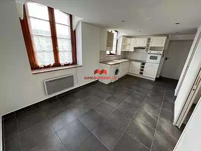 Voisins le Bretonneux 78960 Location appartement 2 pièces t2 au dernier étage