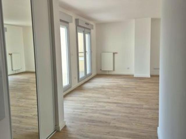 ✨ Volumes exceptionnels pour ce T4 neuf de 130 m² avec deux terrasses, suite parentale et garage fermé