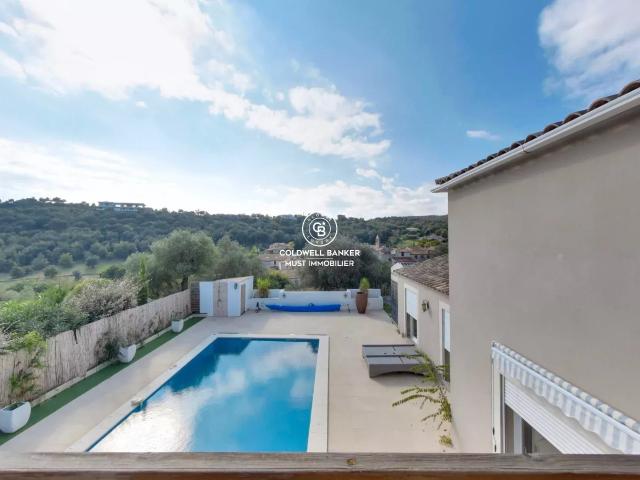 Volumes, lumière et confort moderne 250m² Céret