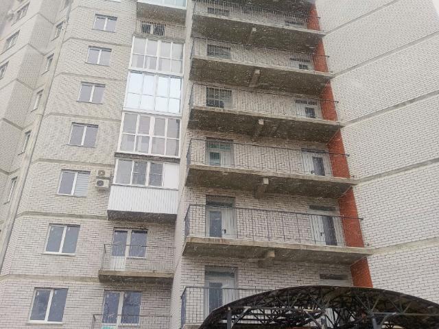 Волгоград, Дзержинский район, Маршала Жукова проспект,98Б