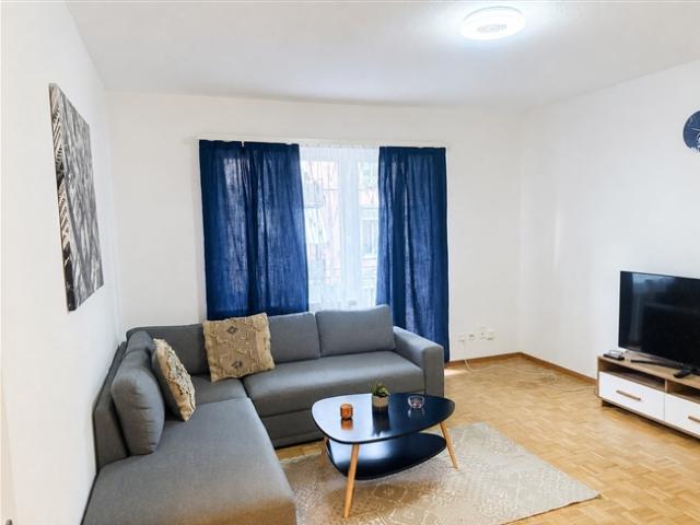 Voll möblierte 3,5 Zimmer Wohnung zur Miete in Zürich Hopfenstraße 15, 2. Stock – links – S4