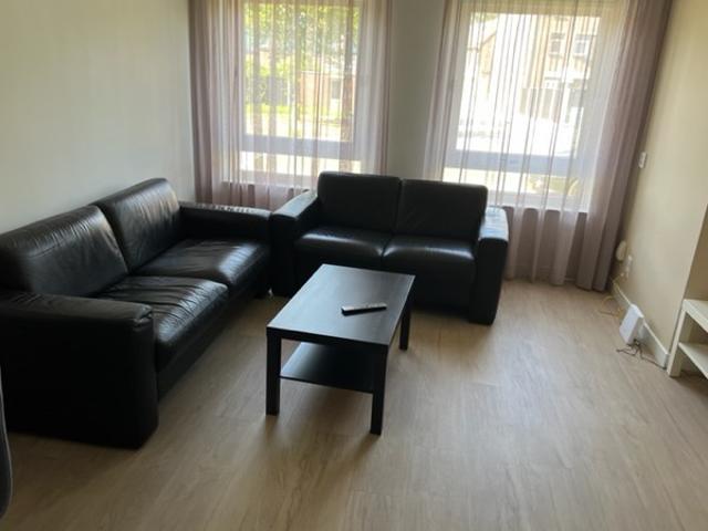 Volledig vernieuwd en gemeubileerd appartement