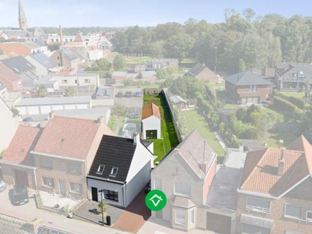 Volledig vernieuwde woning met 3 slaapkamers en bijgebouw i
