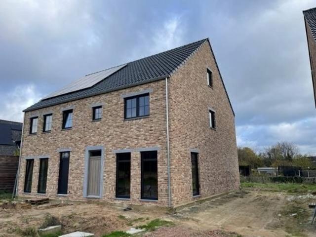 Volledig afgewerkte BEN nieuwbouwwoning te Bree