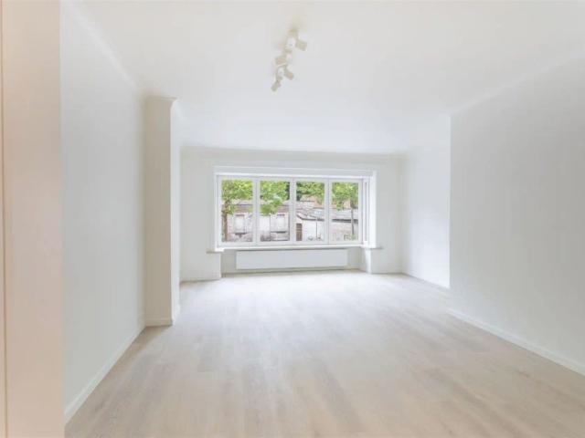 Volledig gerenoveerd appartement met zalig terras