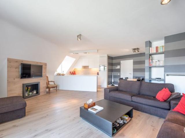 Volledig instapklaar 3 kamer appartement op wandelafstand v