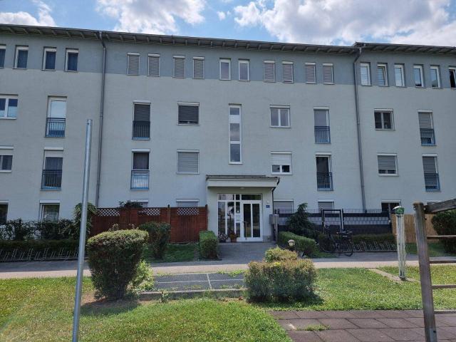76m² Wohnfläche plus 8 m² Loggia plus Tiefgaragenplatz