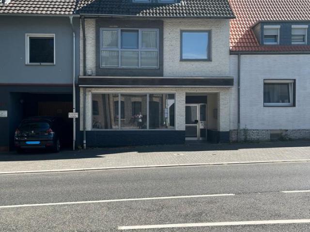 Vollvermietetes Mehrfamilienhaus | 3 WE | Kapitalanlage | Frechen