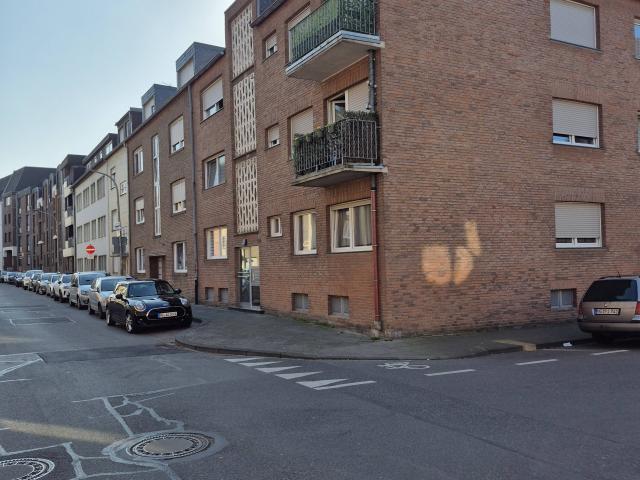 Voll vermietetes Mehrfamilienhaus mit 8 Wohnungen in Mönchengladbach Eicken