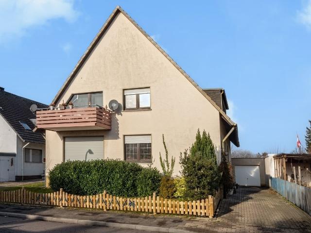 Vollvermietetes Zweifamilienhaus,ca.214m²,mit Garage,Stellplätze,Garten und Terrasse in Hamm Rhynern