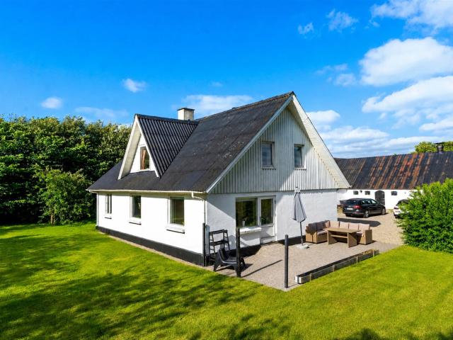 Volstrupvej 71, Moldbjerg