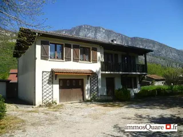 Voreppe 38340 Achat / Vente maison 5 pièces t5 parking