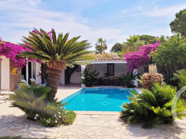Votre Agence Century 21 vous propose cette charmante villa d. 134m² Sainte Maxime