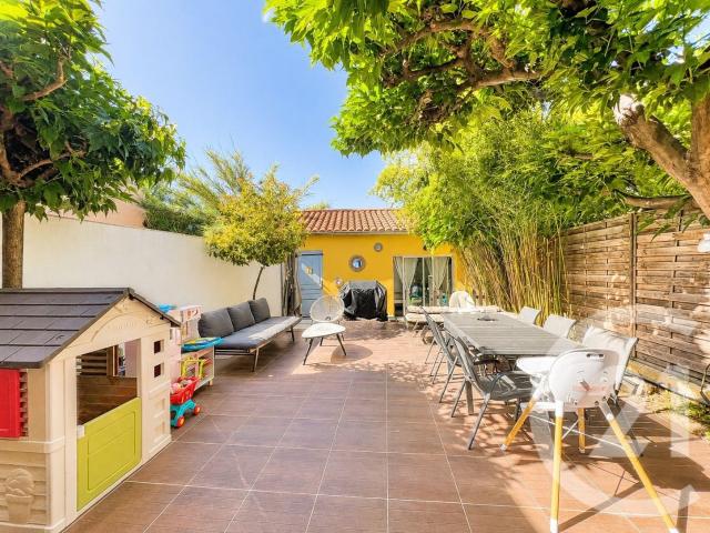 Votre agence Century 21 Cogolin vous propose à la vente un a. 77m² Cogolin