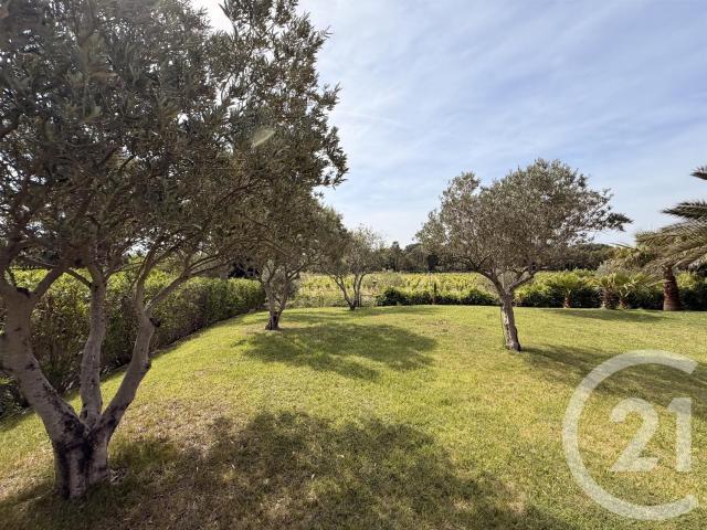 Votre agence Century 21 Donzica Immobilier à Sainte Maxime v. 150m² Grimaud