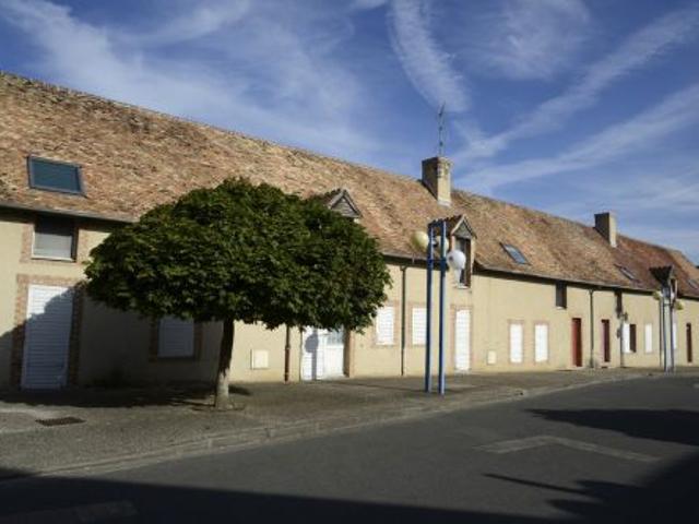 Votre agence France Loire Aubigny S/Nère vous propose cette maison, à la location sur la commune d'Argent S/Sauldre