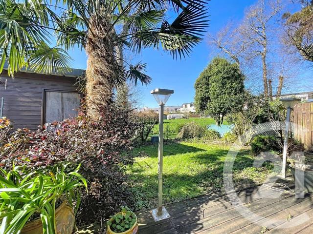Votre agence vous propose en Exclusivite: Dans un environne. 76m² Arradon