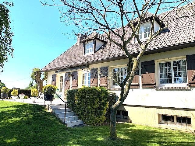 Votre havre de paix aux portes des Yvelines: 5 chambres, vue campagne & fort potentiel familial
