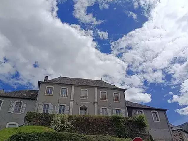 Voutezac 19130 Achat / Vente maison 6 pièces t6 terrasse cave
