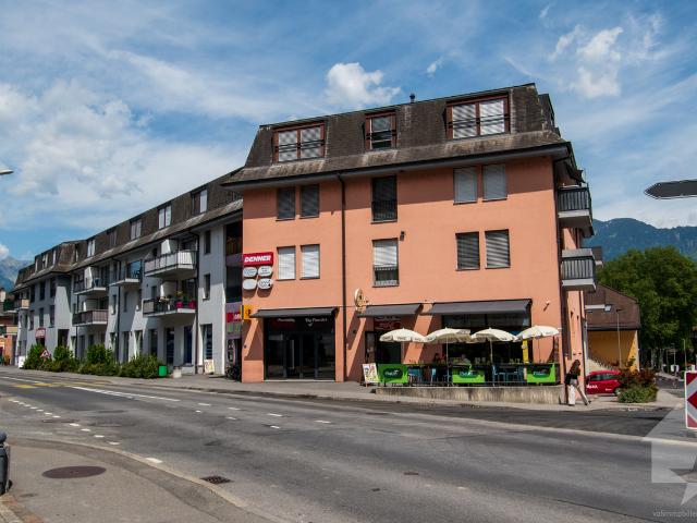 Vouvry, Geschäftslokal im Dorfzentrum