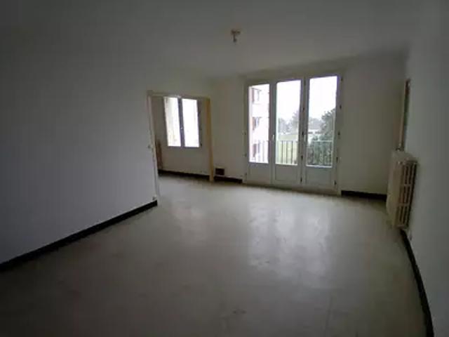 Vouziers 08400 Location appartement 4 pièces t4