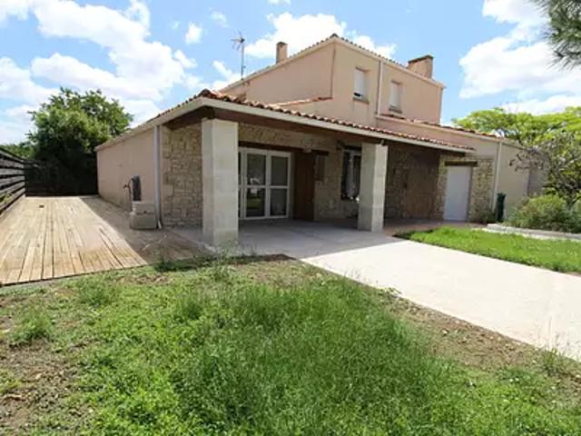 Vouhé 17700 Achat / Vente maison 8 pièces t8