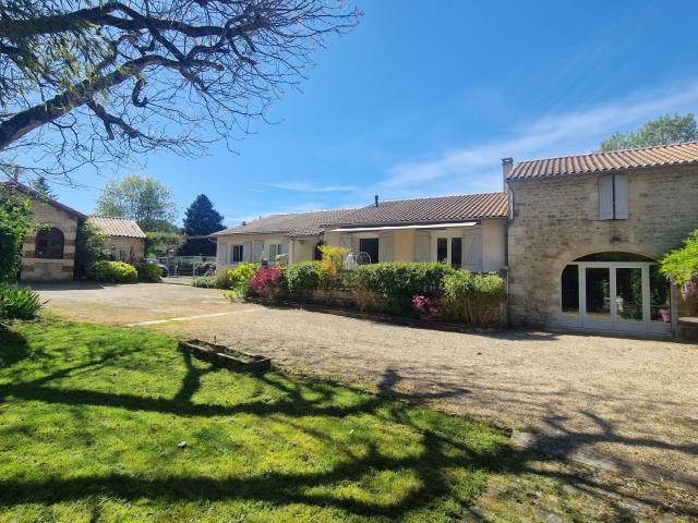 Vouillé Vente Maison 79