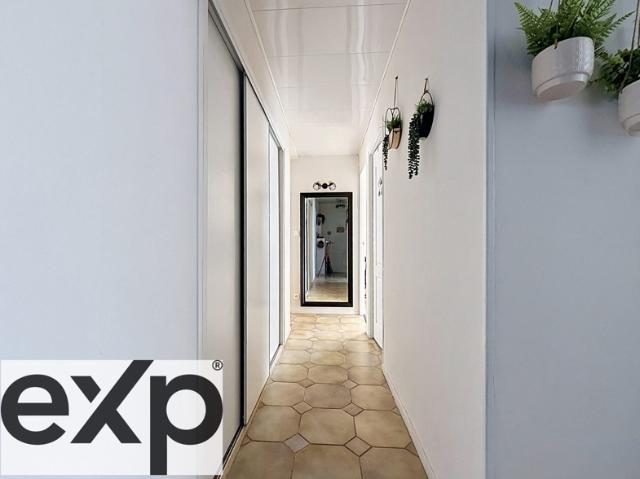 Vous cherchez un appartement lumineux, fonctionnel… avec exté