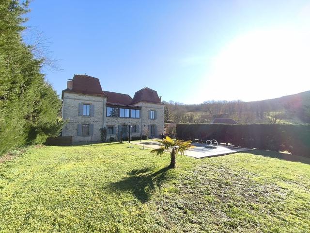 Vous envisagez de changer de vie ? 400m² Figeac