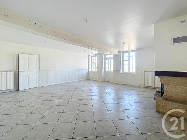 Voussac Location Maison 03