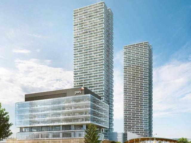 VMC Subway Station 2Bed Condo with Parking