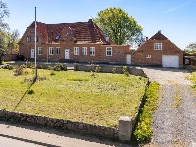 Vrouevej 28, Vroue