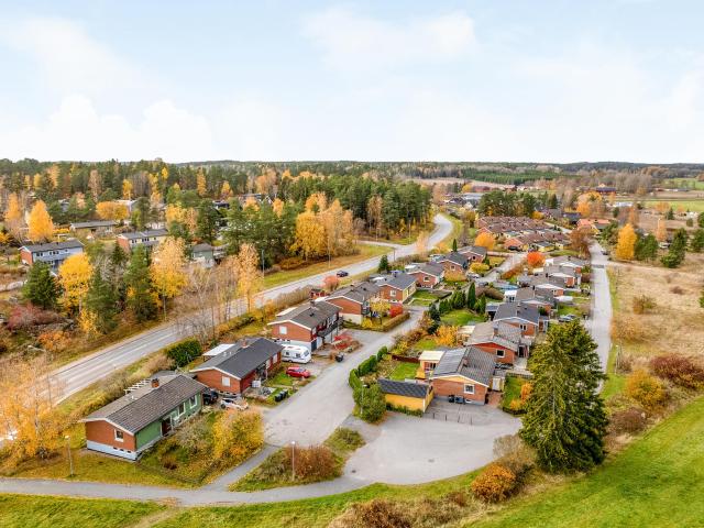 Vretvägen 8