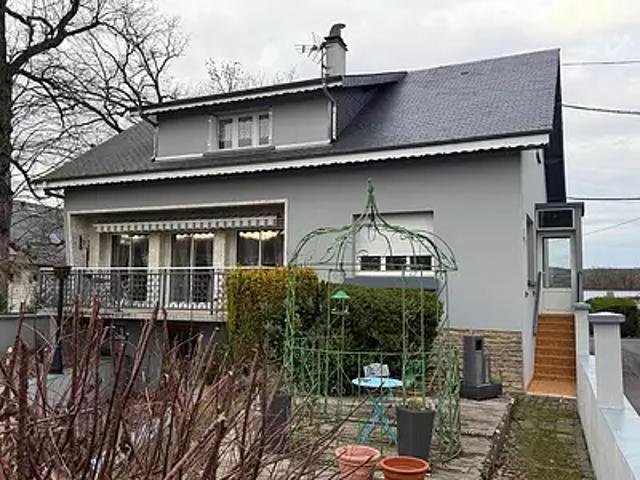 Vrigne aux Bois 08330 Achat / Vente maison 8 pièces t8 au dernier étage