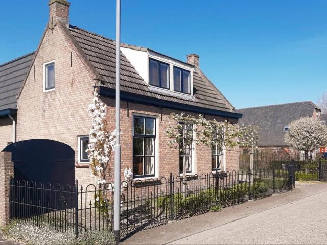 Vrijstaand te huur in Made