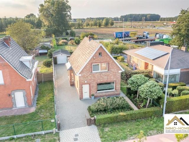 Vrijstaande woning op ruim perceel!