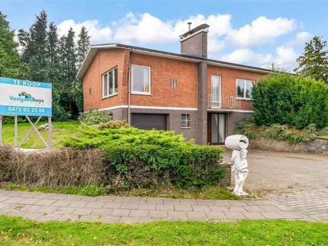 Vrijstaande gezinswoning op 7A 80CA!