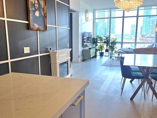 Vu Condos and Lofts, #S818