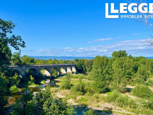 Vue dégagée rare appartement de 83m2, 2 chambres.1 er étage, accès PMR, ascenseur garage