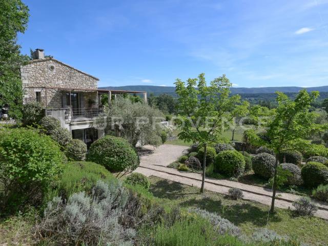 Vue Exceptionnelle Goult 150m² Goult