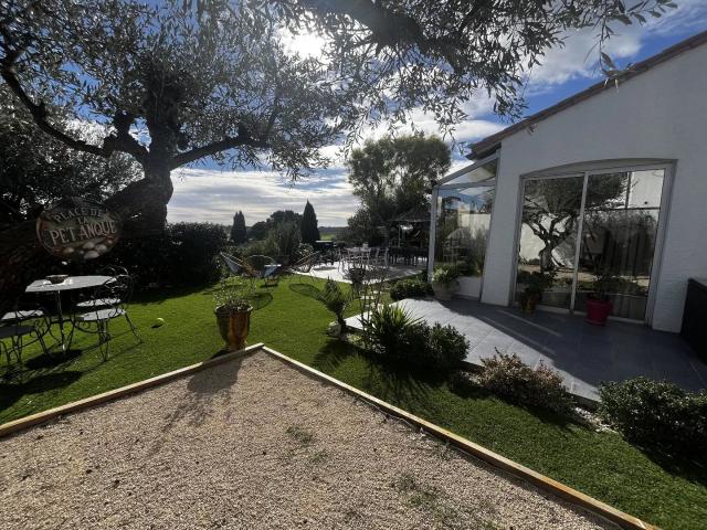 Vue imprenable, et au calme, villa parfait état en 3 chambres et
