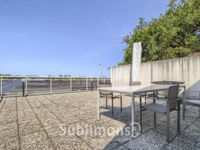VUE IMPRENABLE SUR LA MER