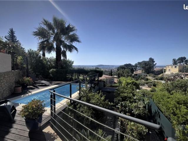 Vue mer Magnifique maison T4 avec piscine
