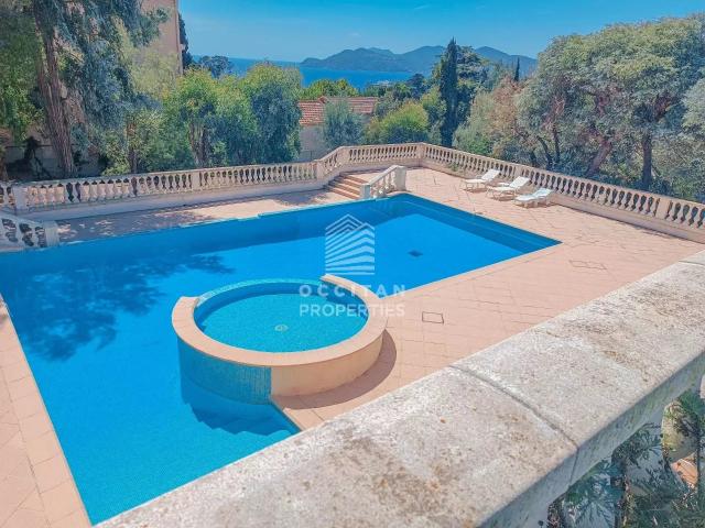 Vue Mer avec jardin Calme absolu Piscine Standing 80m² Cannes