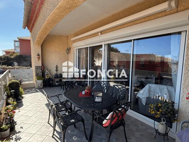 Vue mer exceptionnelle – Bien atypique avec tourelle – 165 m² au sol – Garage – Saint Pierre la Mer